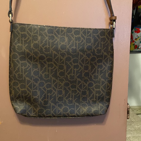 Calvin Klein Crossbody - Picture 2 of 4